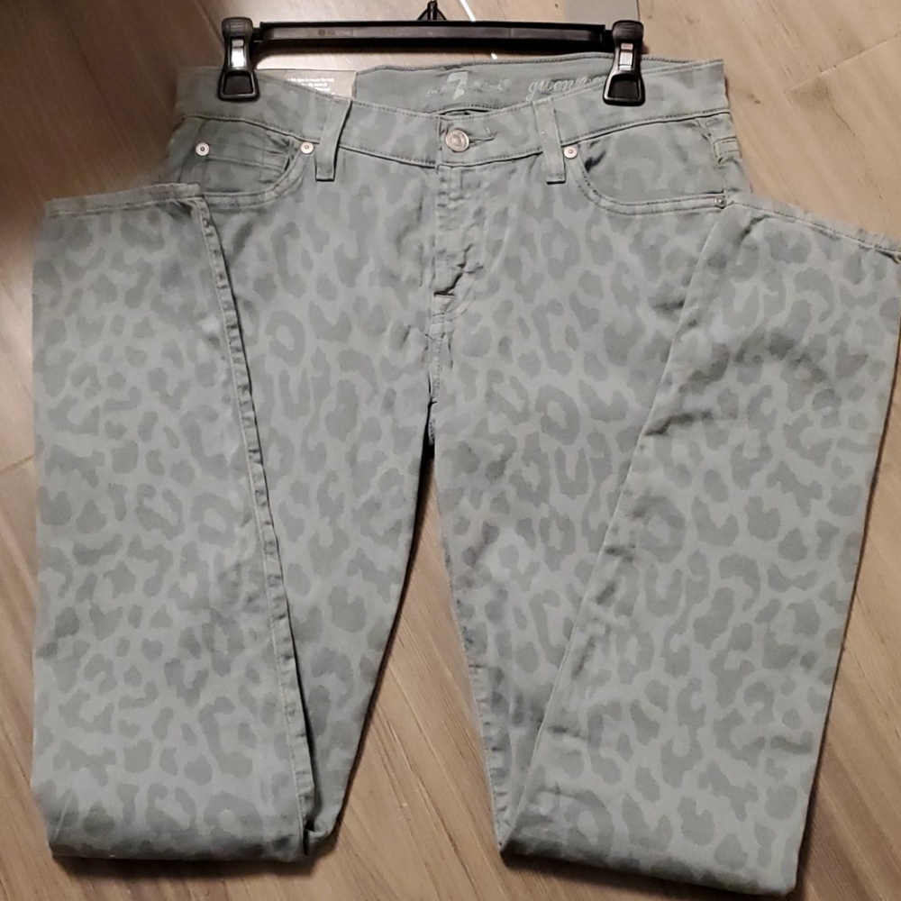 7 For All Mankind Jeans Gwenevere Gray Cheetah 27